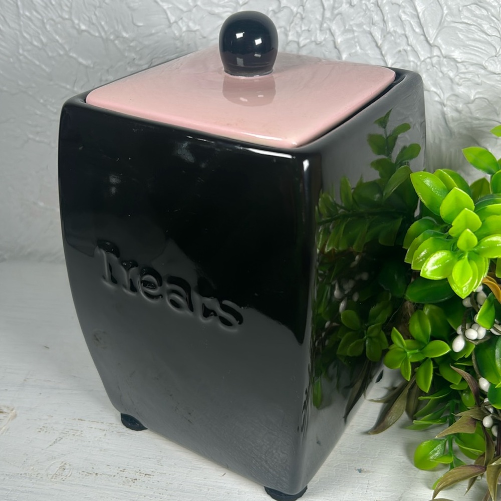 Black and Pink Treat Jar Black Jar with Pink Lid Cookies Candy Treat Jar